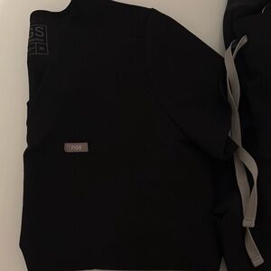 Figs Women's Black top and jogger set